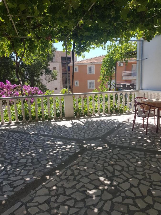 Sobe I Apartmani Marovic Petrovac Exterior foto