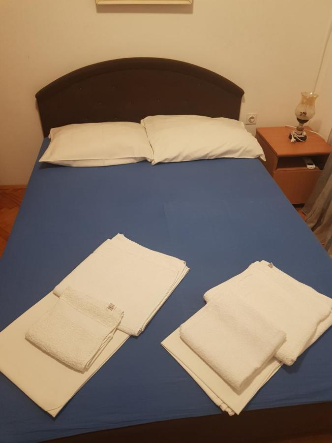 Sobe I Apartmani Marovic Petrovac Exterior foto