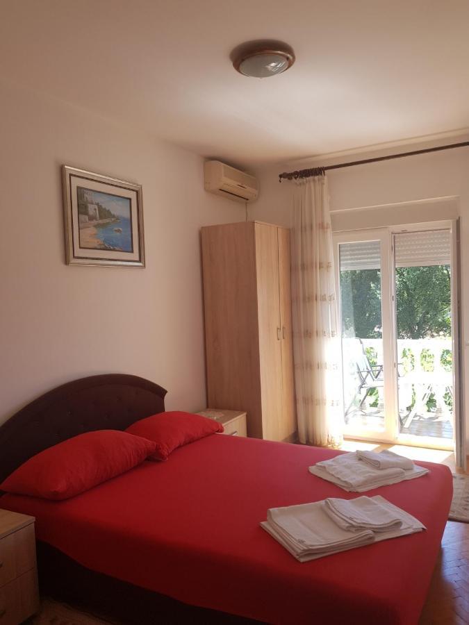 Sobe I Apartmani Marovic Petrovac Exterior foto