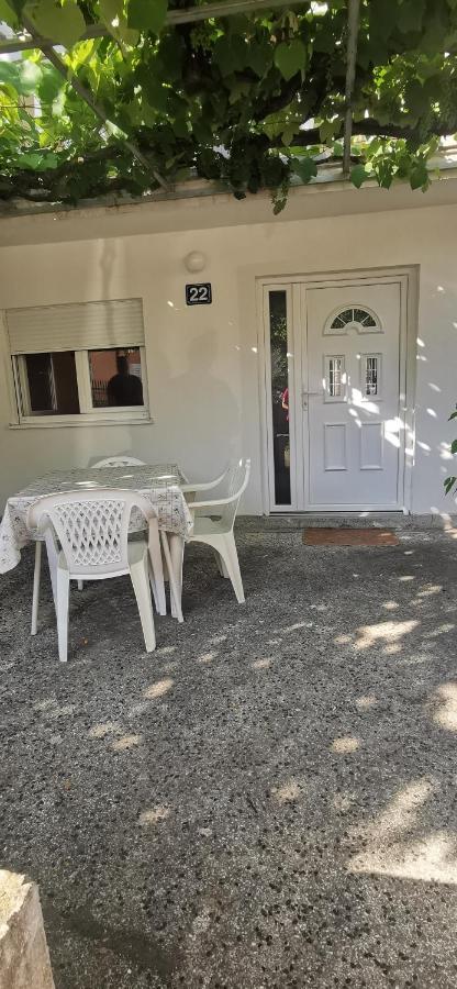 Sobe I Apartmani Marovic Petrovac Exterior foto