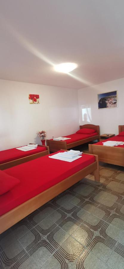 Sobe I Apartmani Marovic Petrovac Exterior foto
