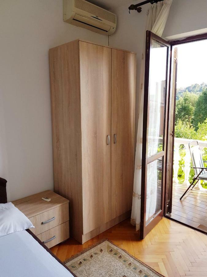 Sobe I Apartmani Marovic Petrovac Exterior foto